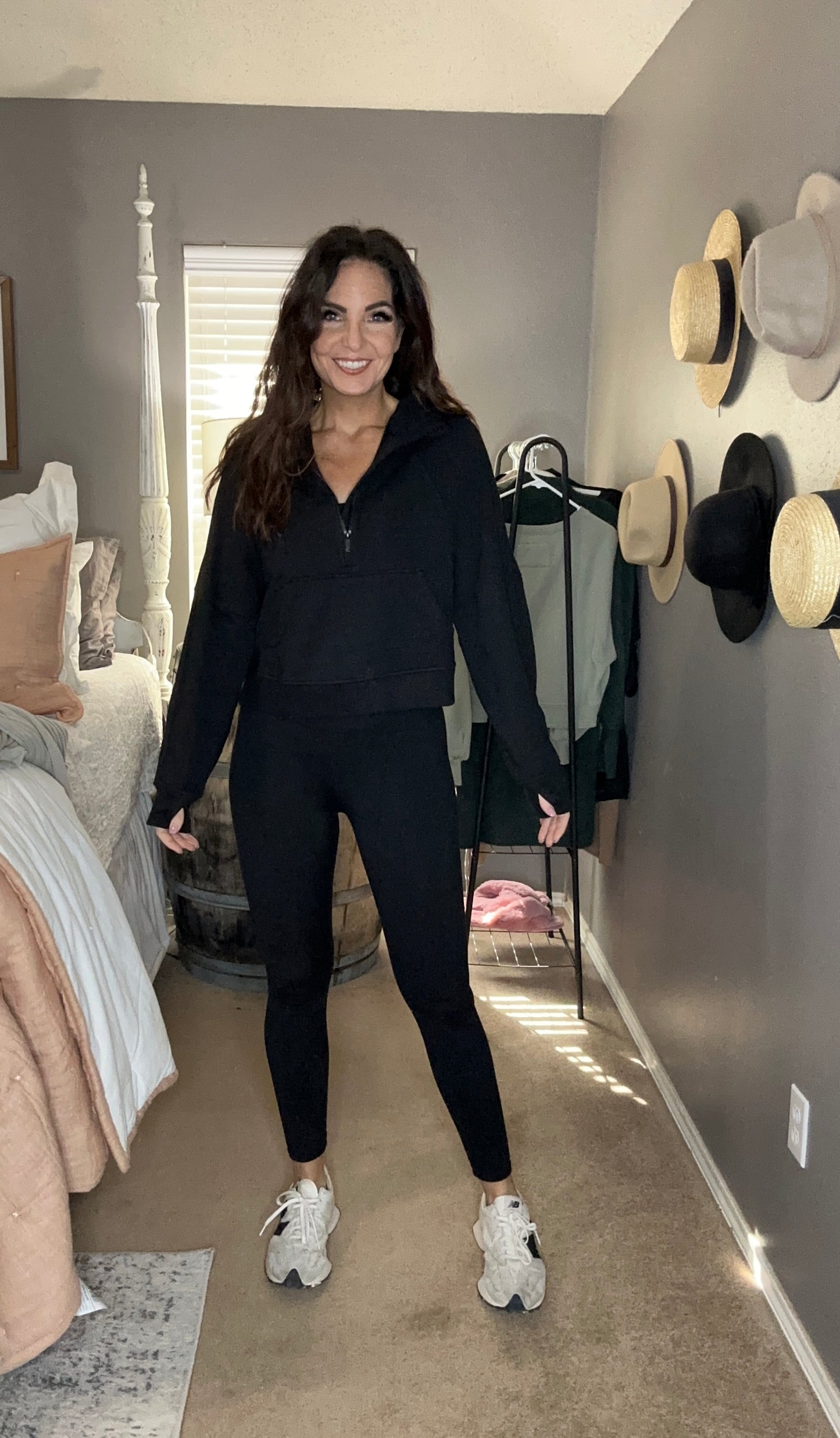 Cropped Hoodie Jacket (Black)