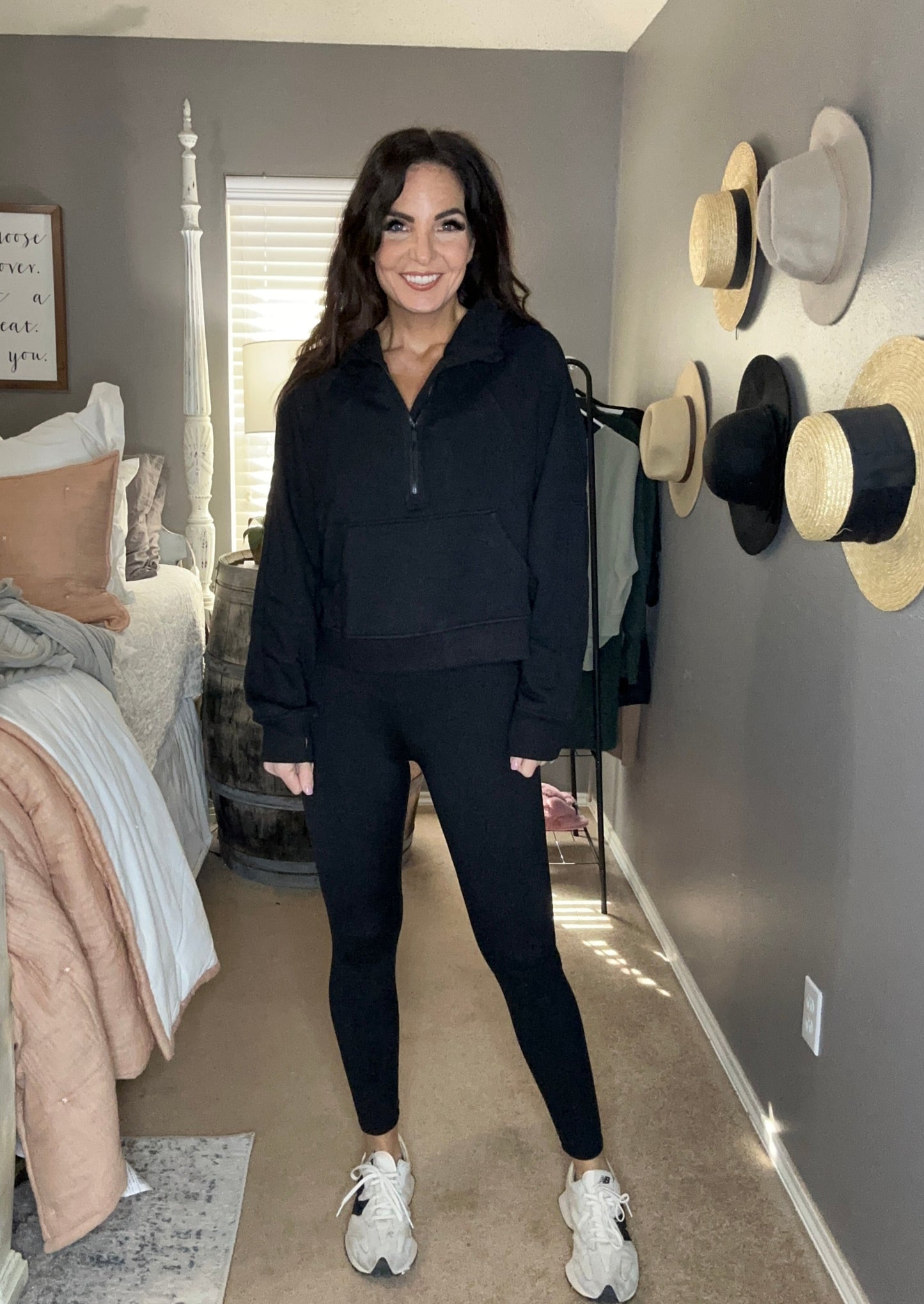 Cropped Hoodie Jacket (Black)